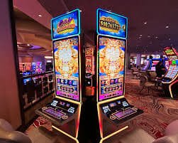 Perbandingan tangan di Three Card Poker